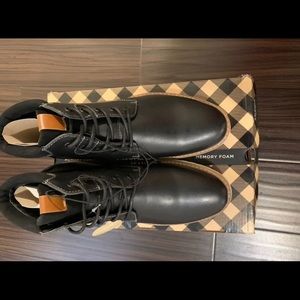 Men’s black boots